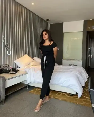 Call Girls Chhatarpur New Delhi Cash On Delivery
