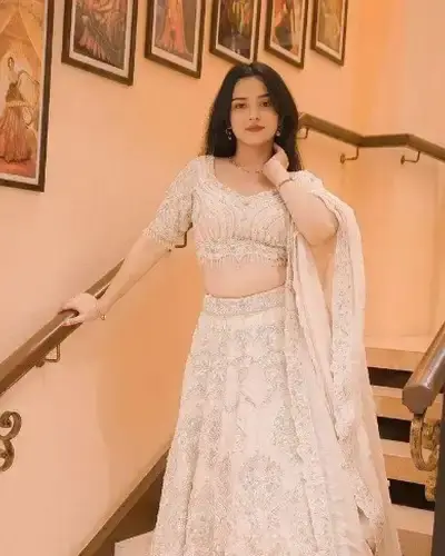 Escort Chhatarpur New Delhi